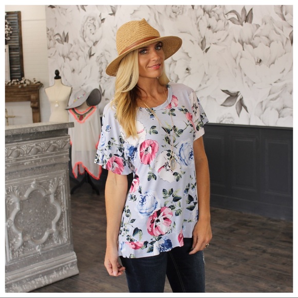 ✨LAST ONE✨Blue Floral Ruffle Tunic - Picture 4 of 6